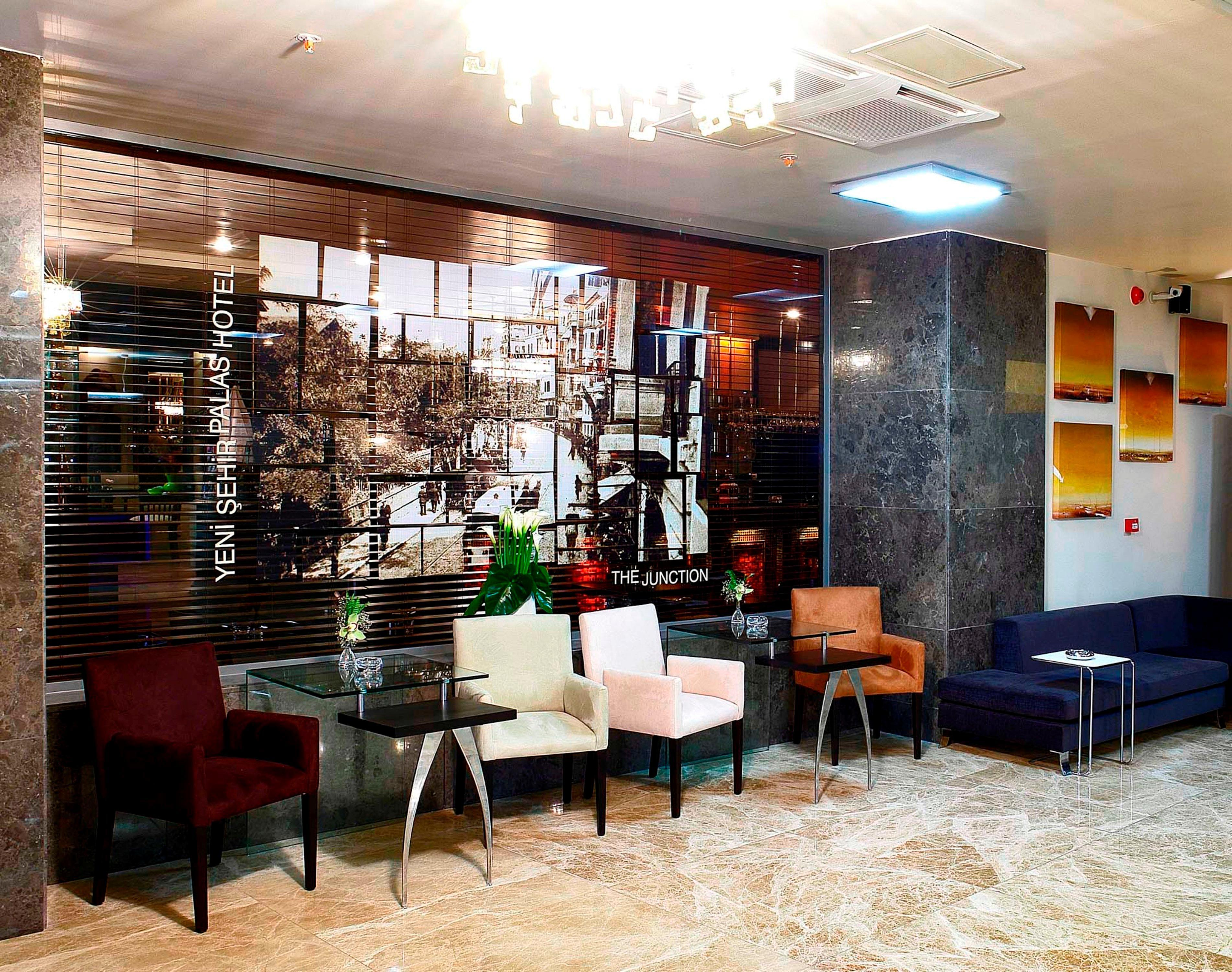Ramada By Wyndham Istanbul Pera Taksim Hotel Ngoại thất bức ảnh Reception area
